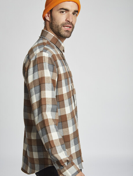 Camisa franela tostado