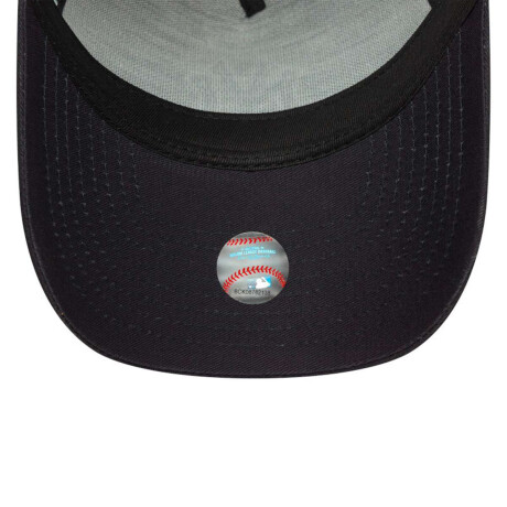 Gorra 9Forty Outline EF Trucker Neyyan Nvy Unisex negro