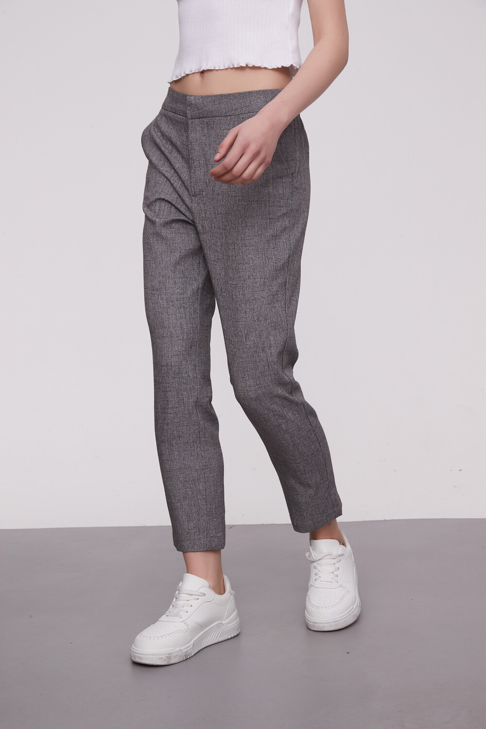 Pantalon Lapacho Gris Oscuro