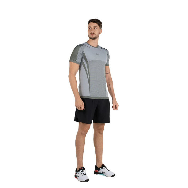 Remera Reebok Lab Tech Gris
