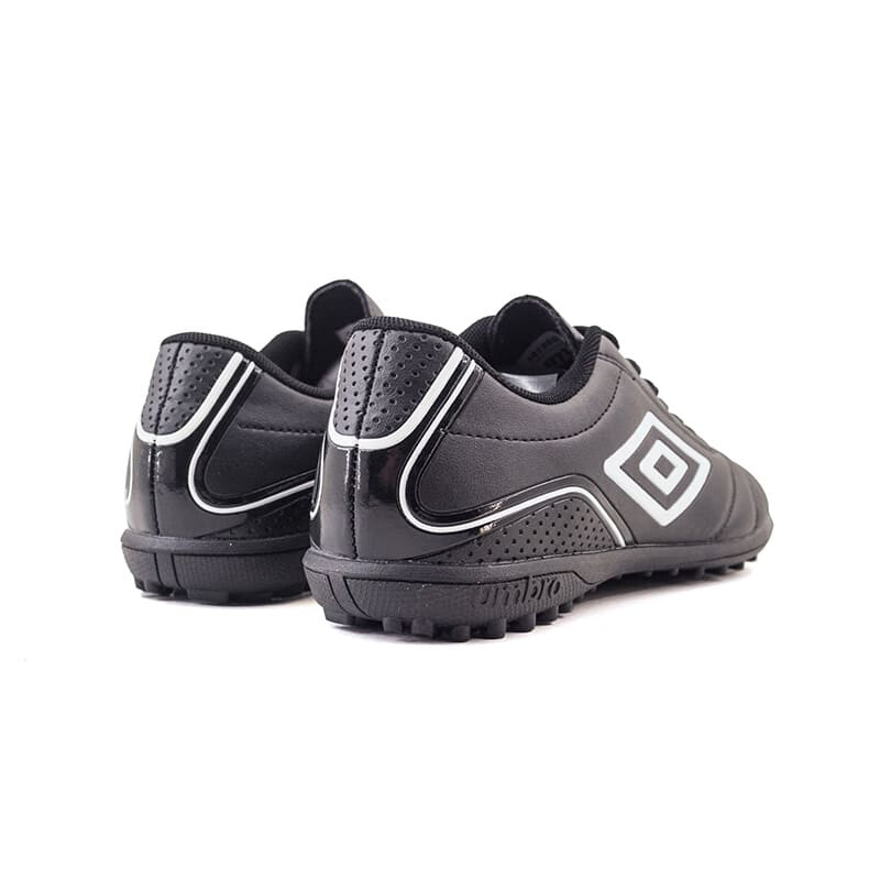 Championes Umbro de Fútbol 5 Classico III de Hombre - 20106074 Negro-blanco