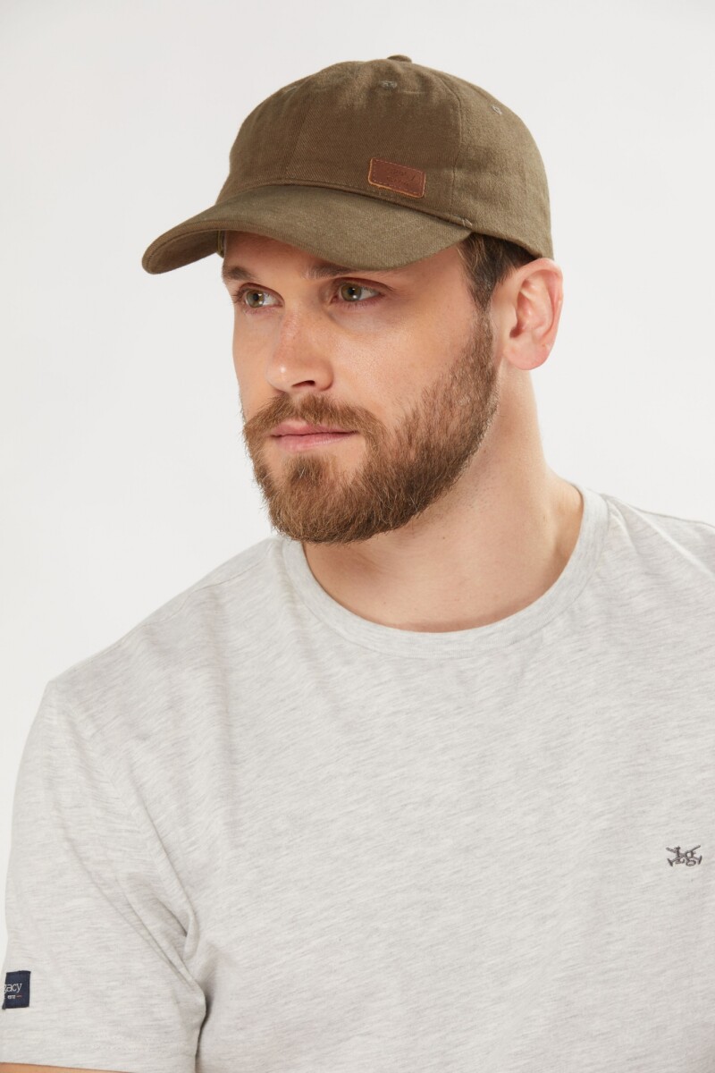 GORRO LONA, DETALLE EN CUERO - Verde 
