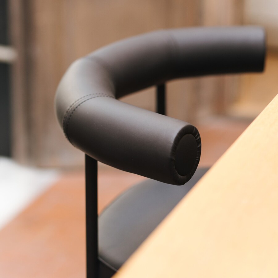 Banqueta Vegan Leather Negro