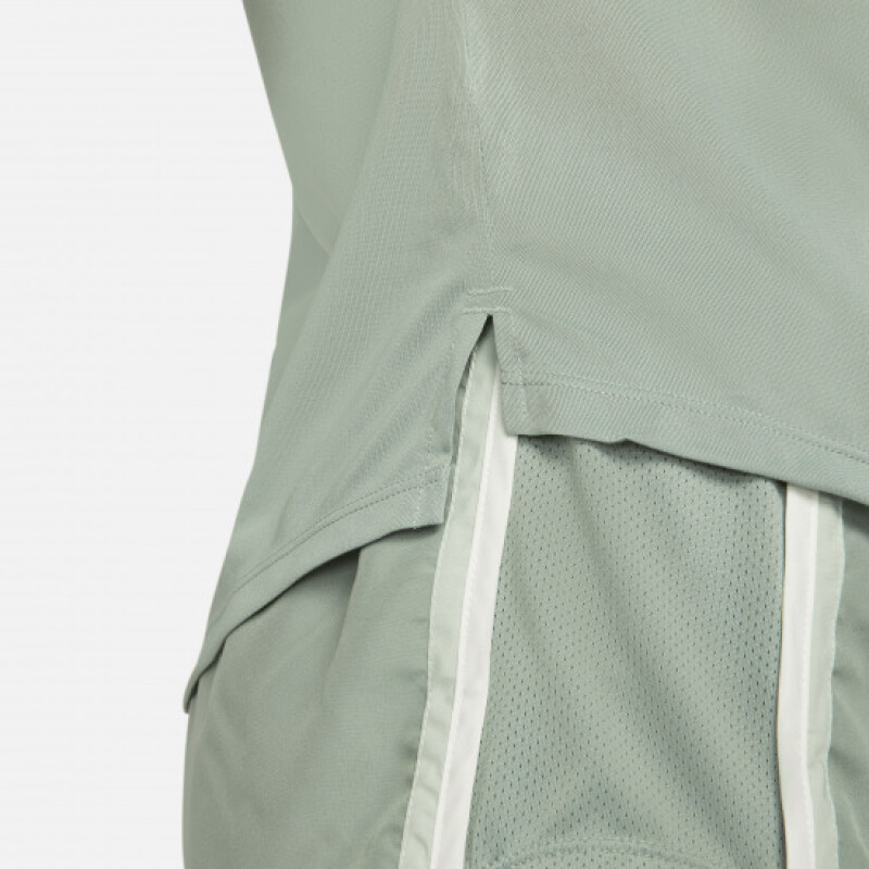 Remera Nike Dri-fit Swoosh Run Remera Nike Dri-fit Swoosh Run