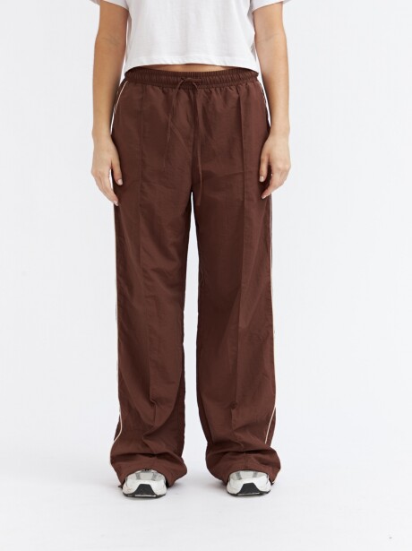 PANTALÓN JUNO MARRON