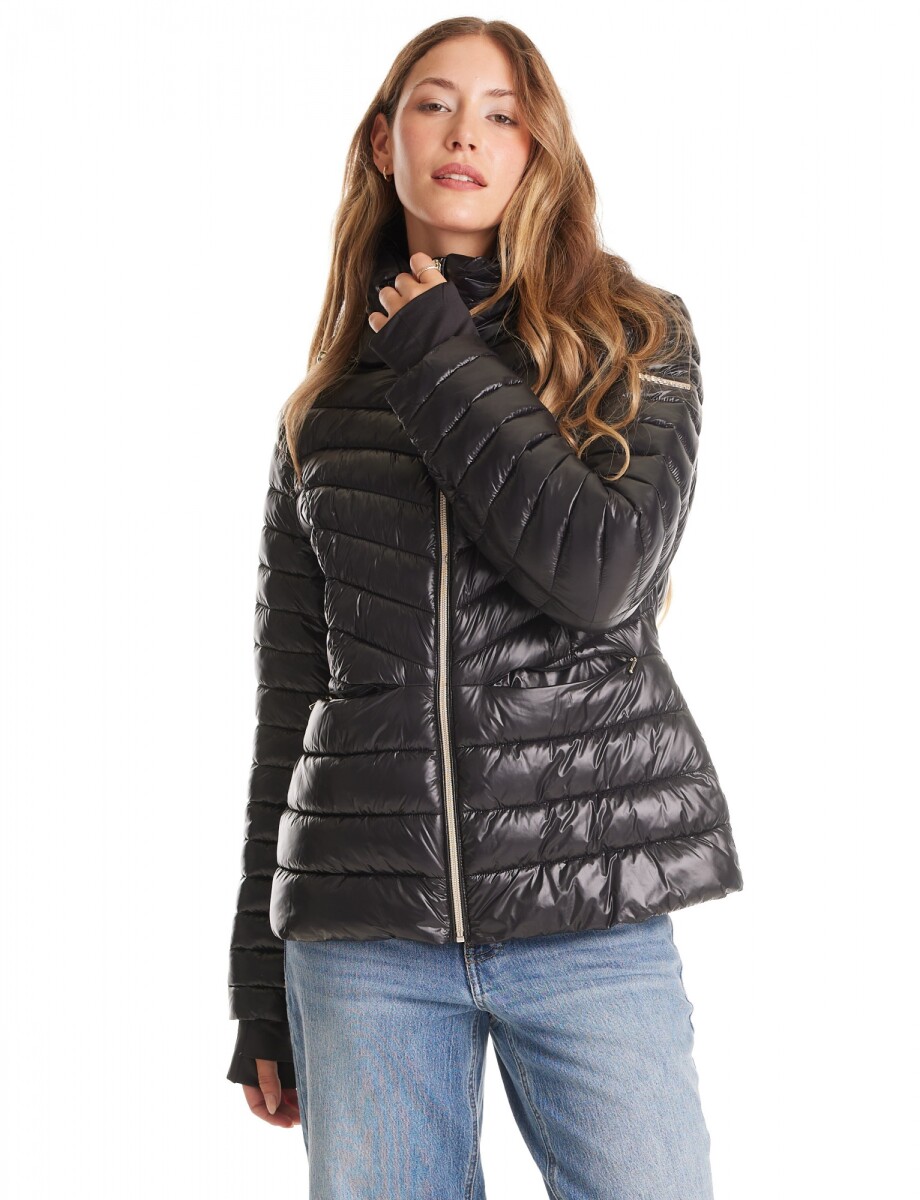 Campera Puffer Satinada Con Capucha Y Puños - Negro 