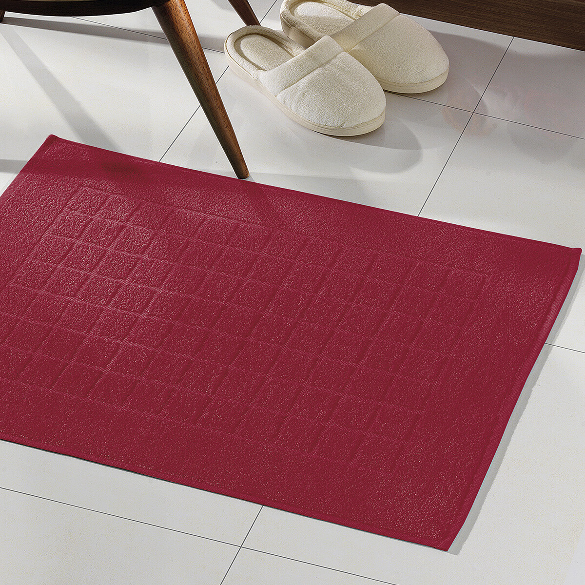 Toalla Piso Royal Dohler 100% Algodón 50 x 70 cm - CEREZA 