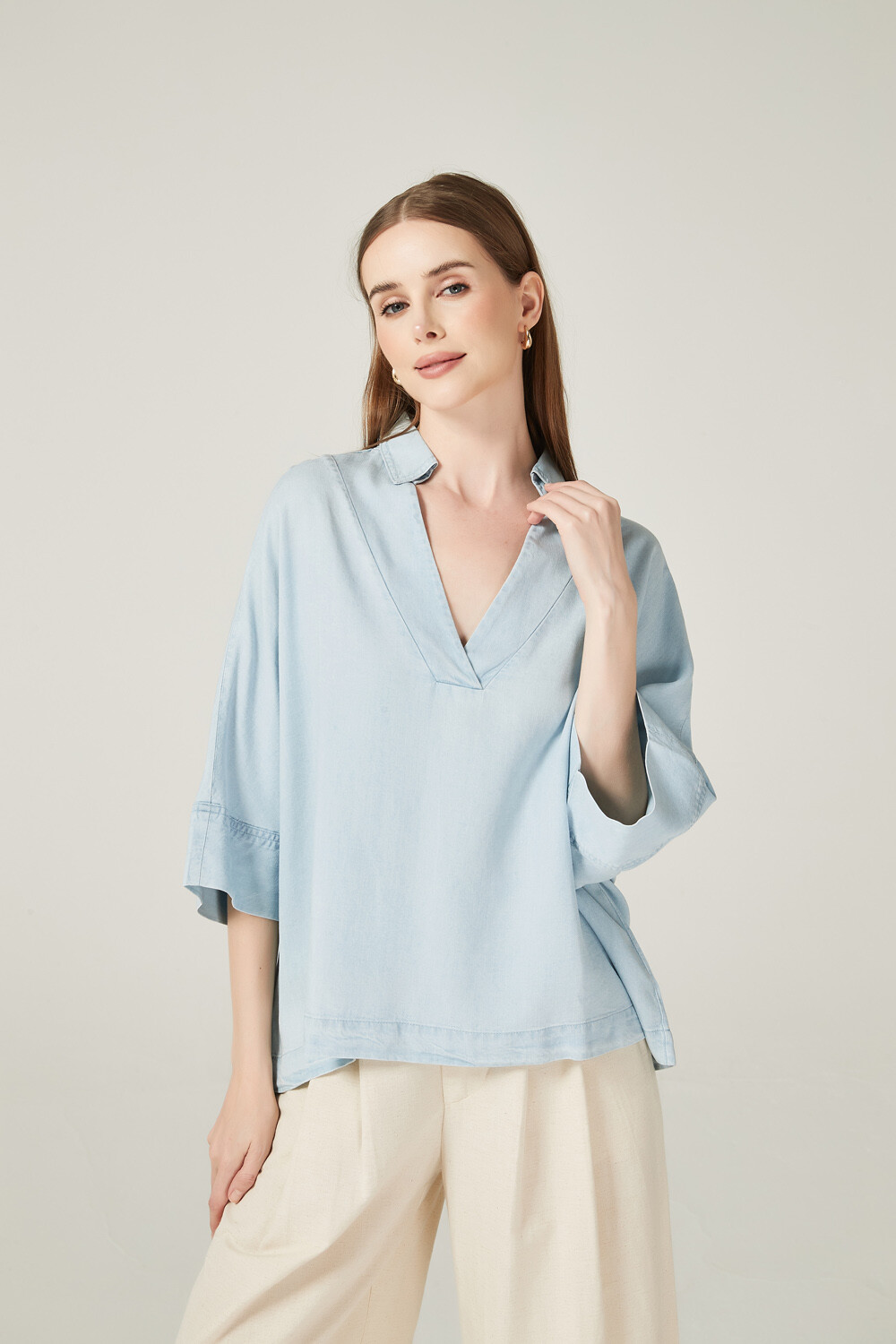 Blusa Clementina Celeste Claro
