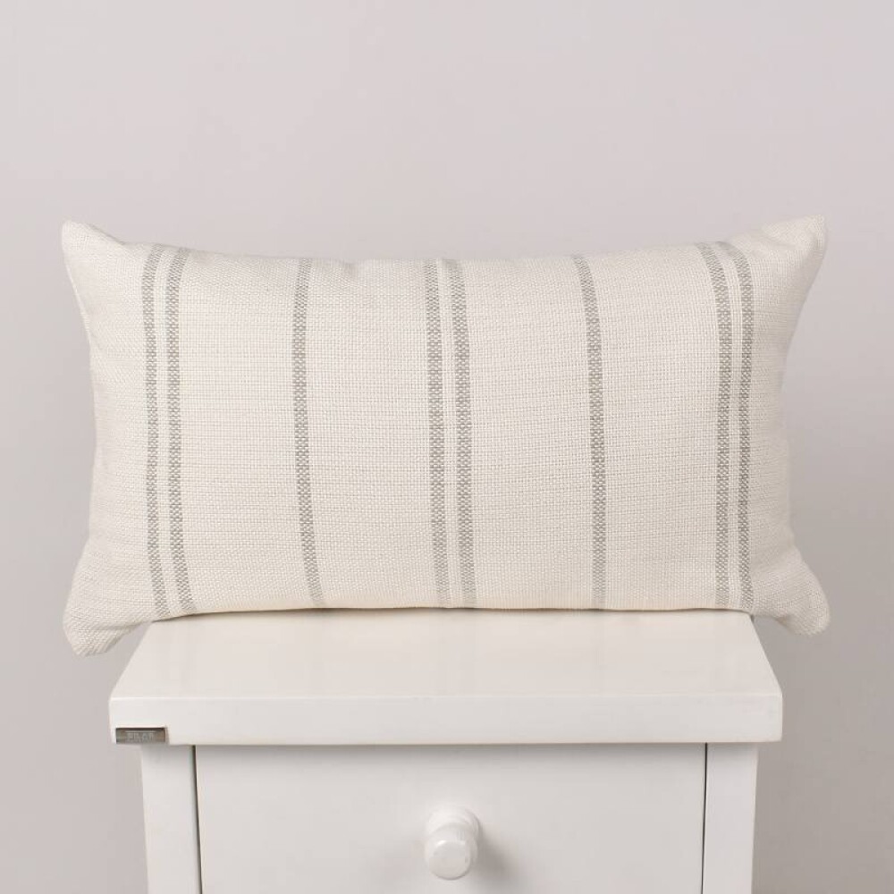 Almohadón Artesanal Tajy 30x50 cm - Pilar Crudo/Beige