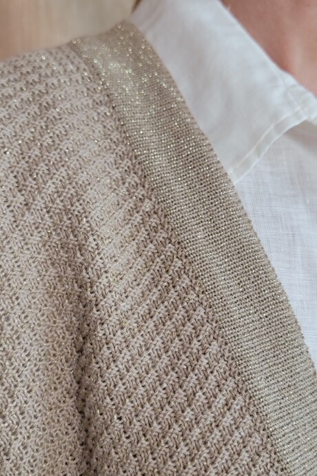 Ruana Samba Beige lurex dorado