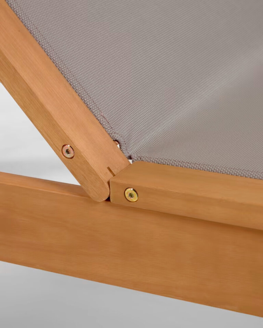 Reposera de exterior Caterin de madera maciza de eucalipto en color gris