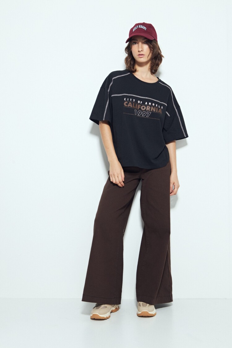 REMERA MAGNOLIO Negro