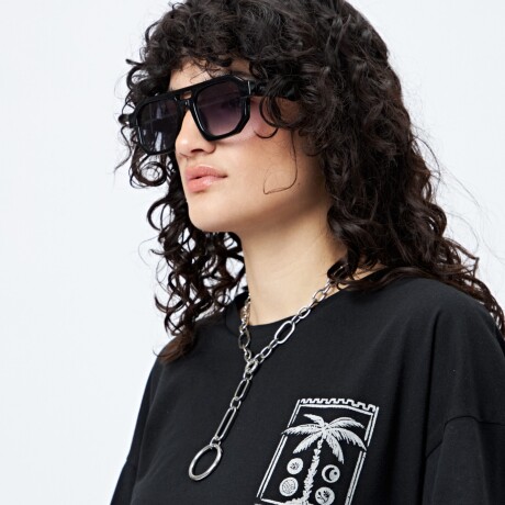 REMERA POSTCARD Negro