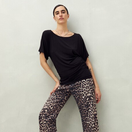 REMERA BINDER Negro