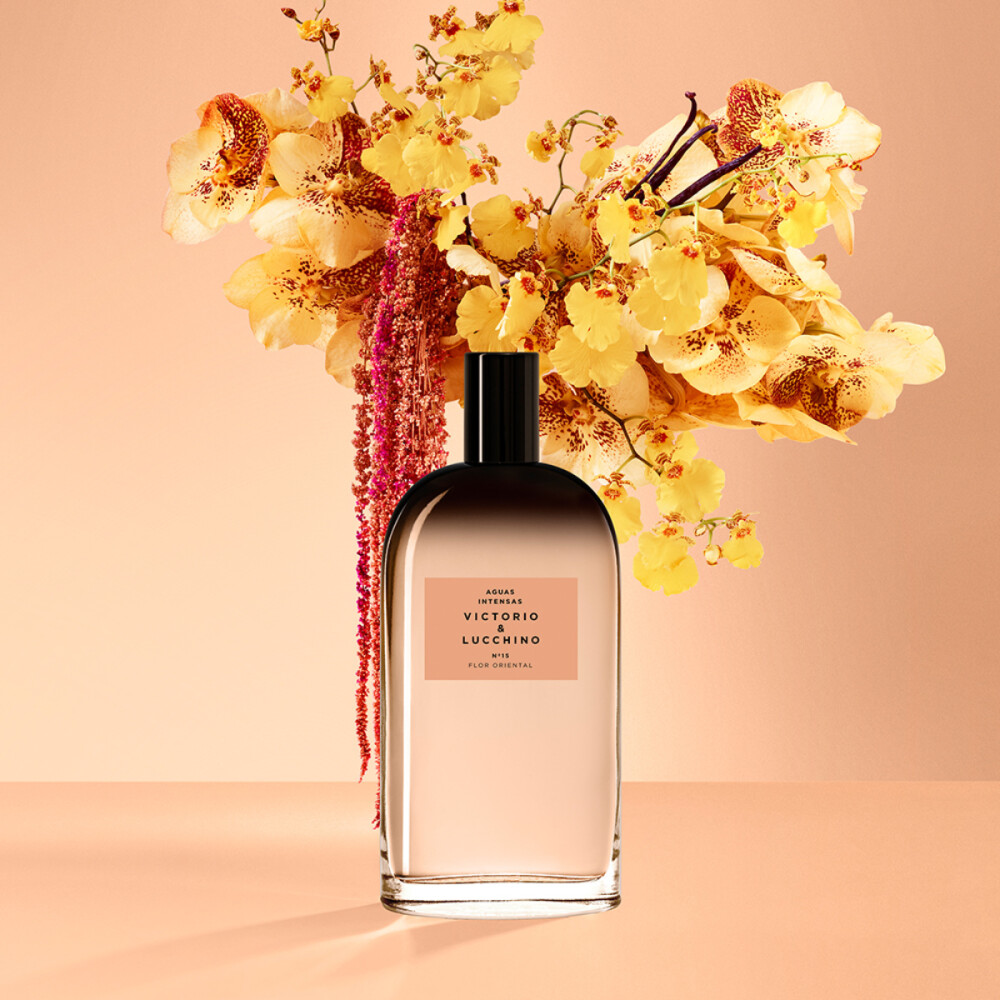 Victorio & Lucchino Aguas Femeninas Estuche Eau de Toillette N°3 150ml + Eau de Parfum N°15 30ml - Femenino Victorio & Lucchino Aguas Femeninas Estuche Eau de Toillette N°3 150ml + Eau de Parfum N°15 30ml - Femenino