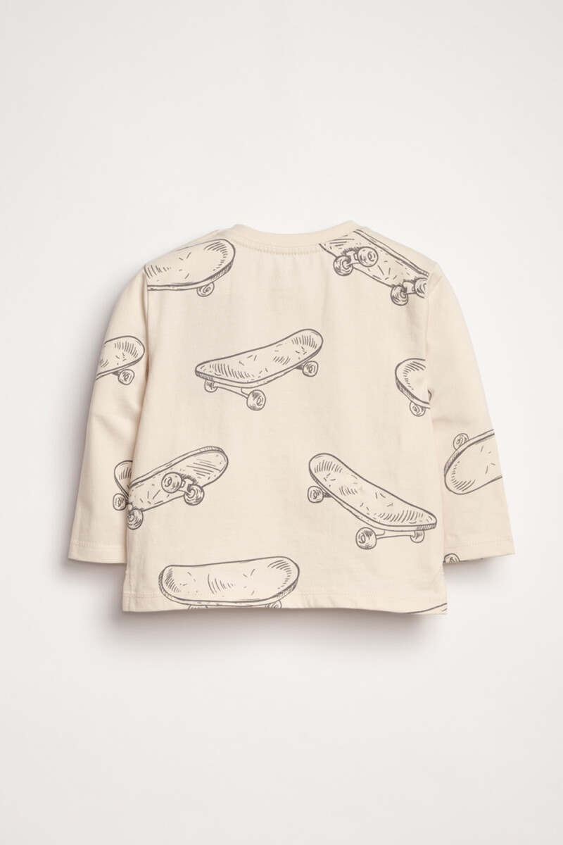 Remera Manga Larga Estampada Skate Cruda