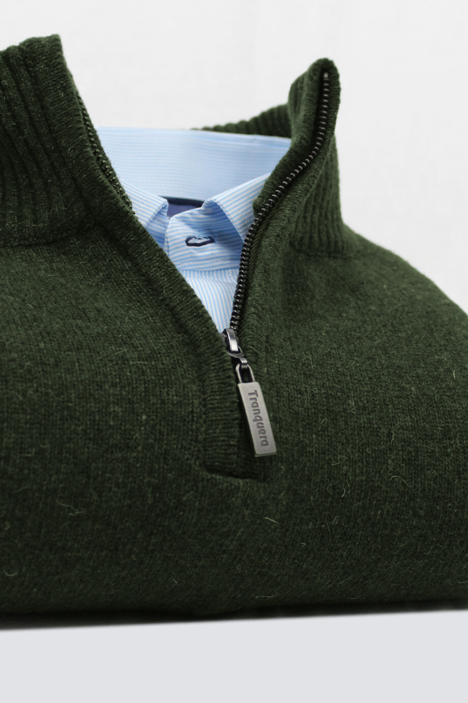 Remera Medio Cierre Criollo Verde Oscuro