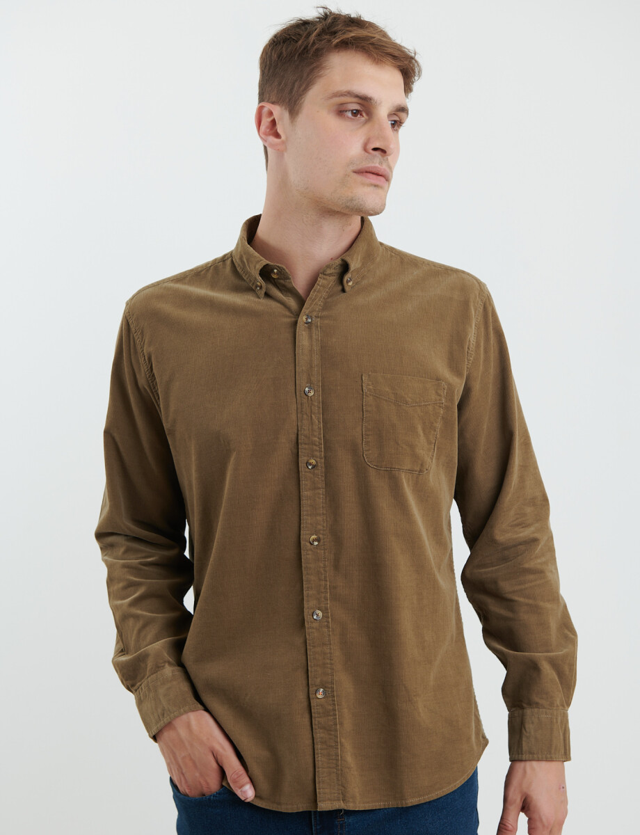 012613 CAMISA HARRY Tostado