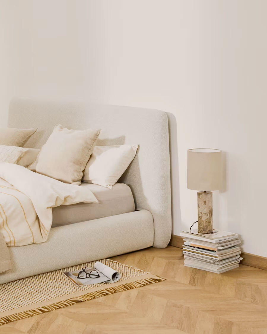 Cama desenfundable Martina de chenilla crudo para colchón de 160 x 200 cm Cama desenfundable Martina de chenilla crudo para colchón de 160 x 200 cm