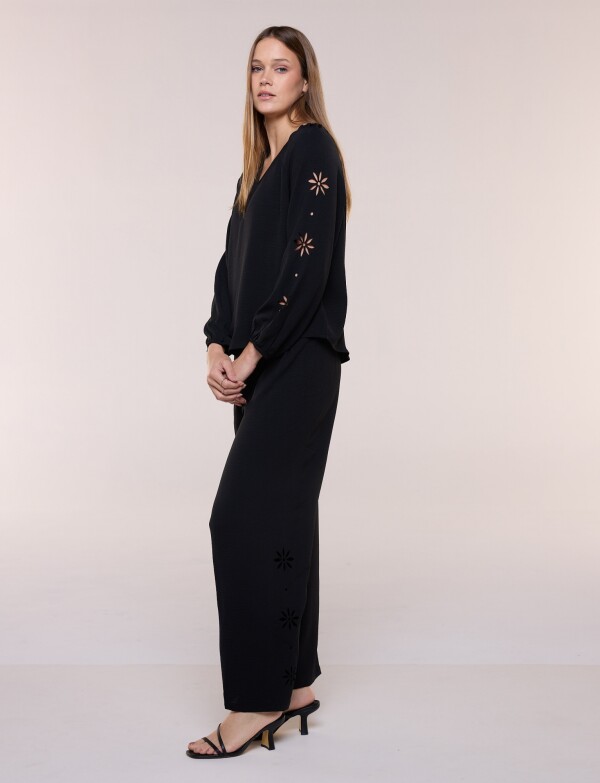 Blusa Con Calado Lateral Floral NEGRO