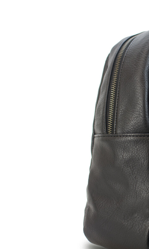 MOCHILA ODESA NEGRO