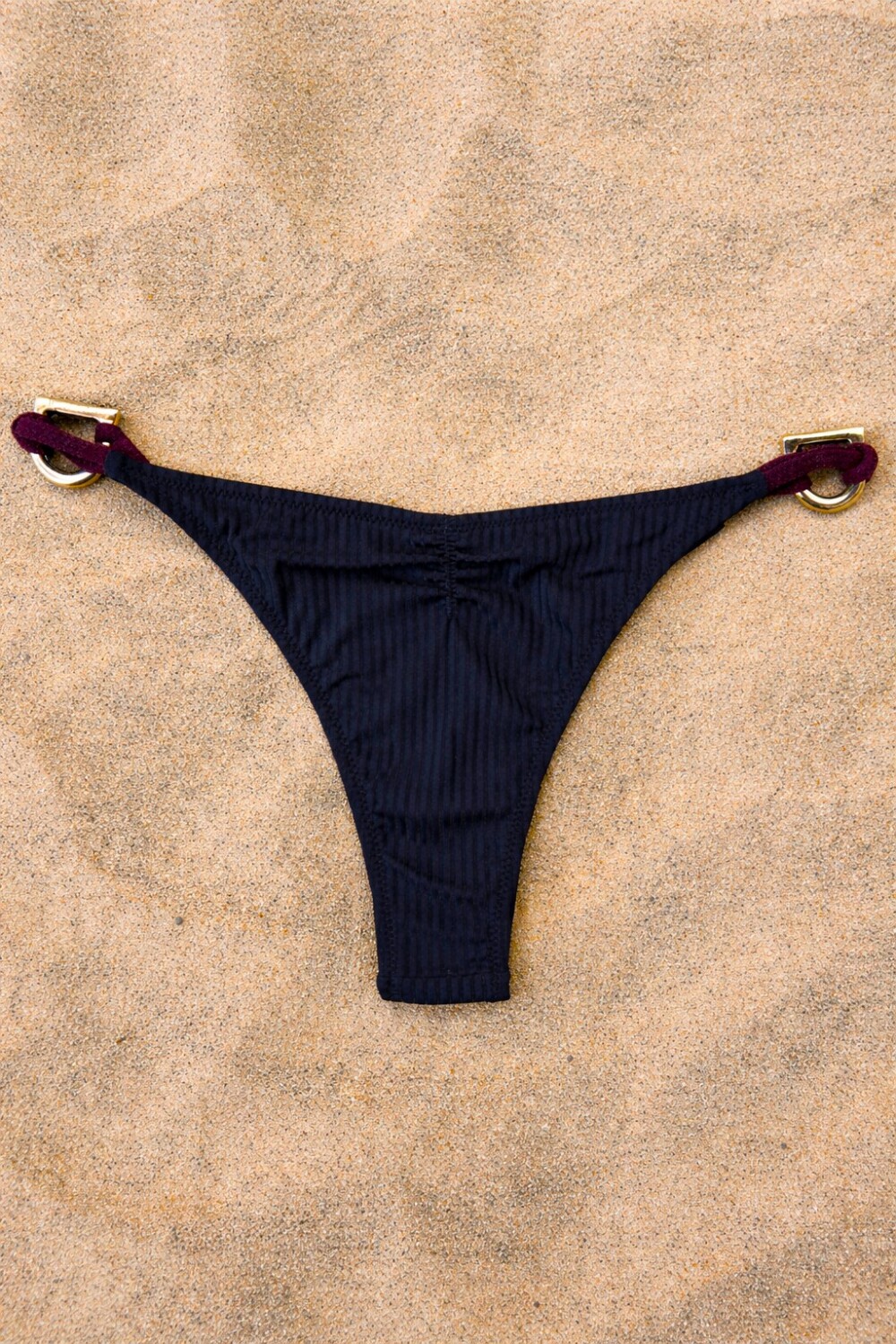 Estribo Bikini Bottom Negro