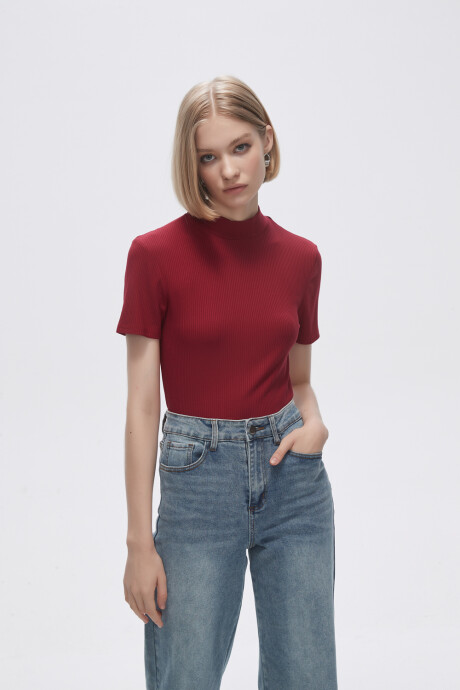 Remera Daly Cereza