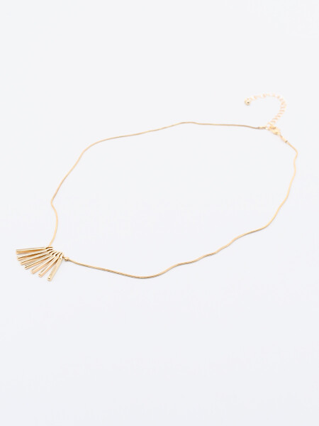CADENA CON DIJE DORADO