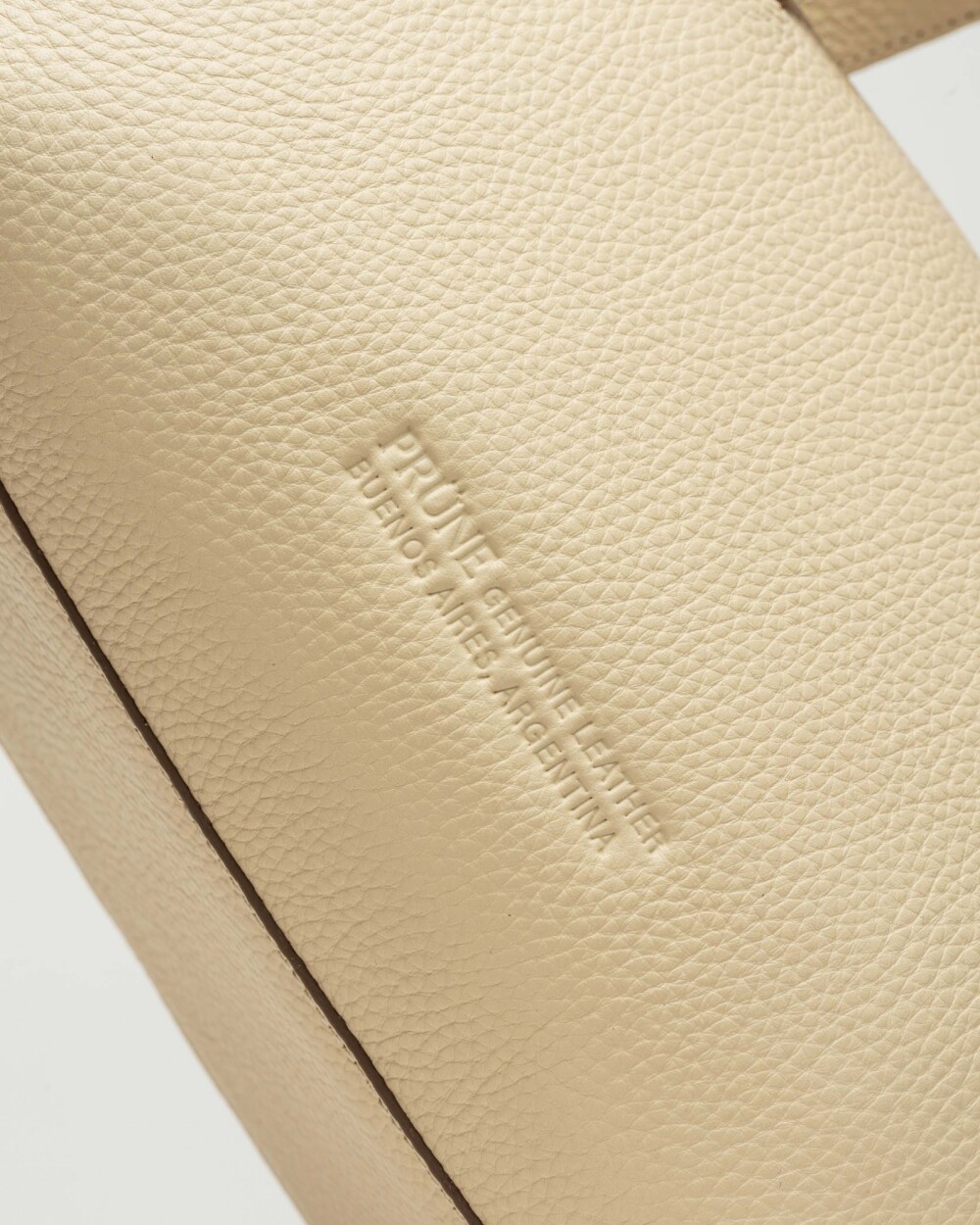 Cartera de mano Resort en cuero graneado Cotton Niquel