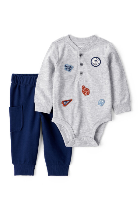 Set dos piezas de algodón, pantalón y body, diseño deportivo Set dos piezas de algodón, pantalón y body, diseño deportivo