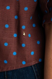 Blusa Con Lino Print Lunares Chocolate