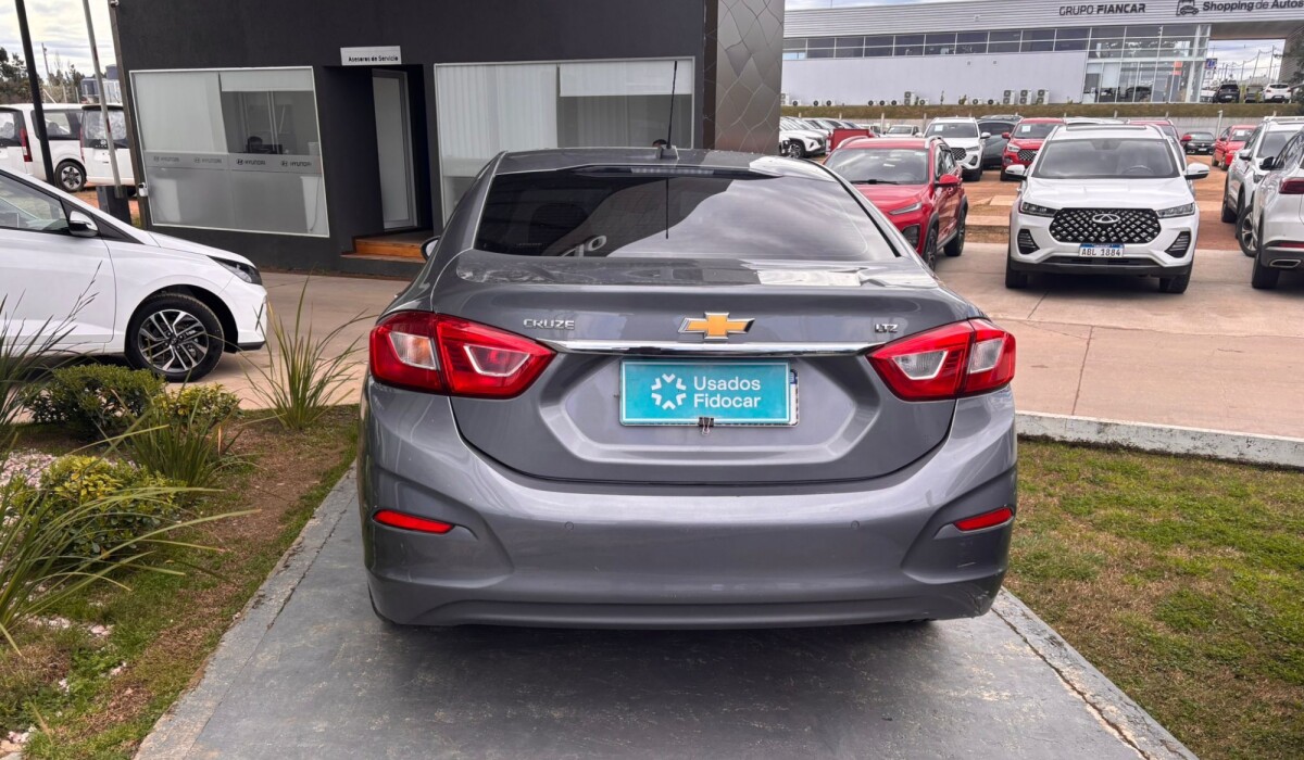 Chevrolet Cruze 1.4 LTZ AT - 2019 Chevrolet Cruze 1.4 LTZ AT - 2019