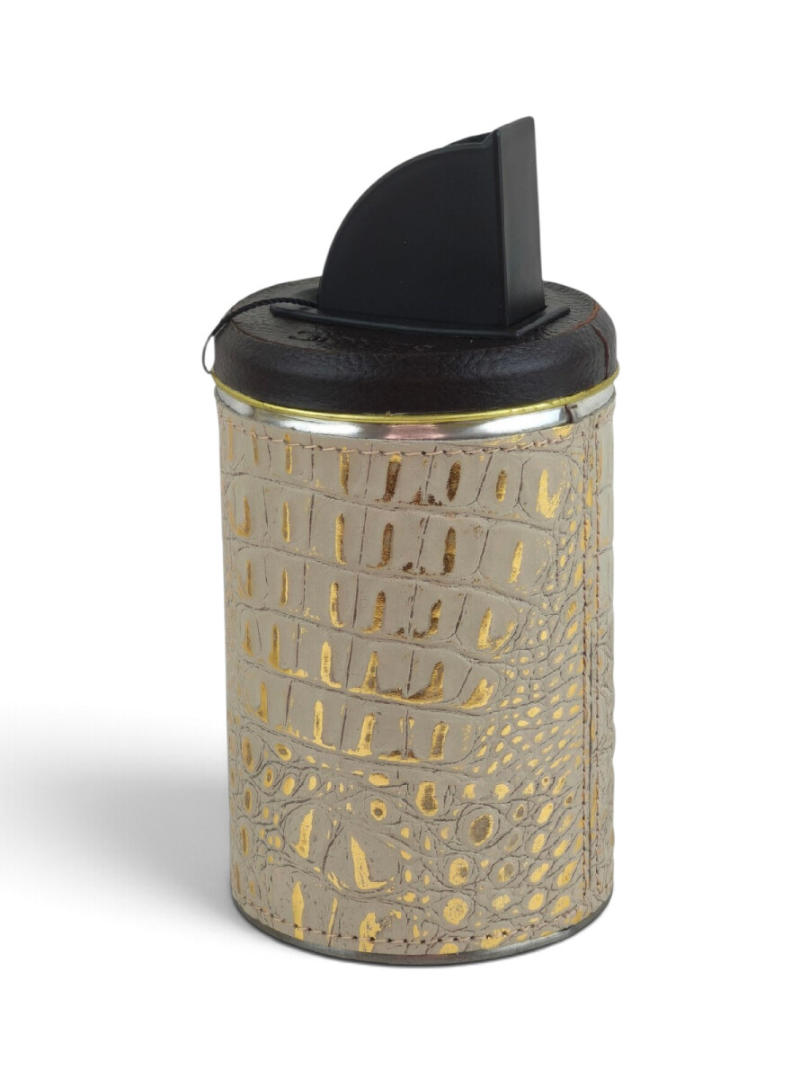Yerbera de cuero con pico cebador - Beige con dorado 