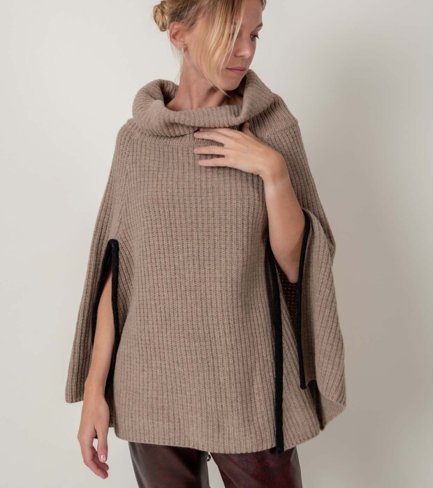 Poncho sand Vison