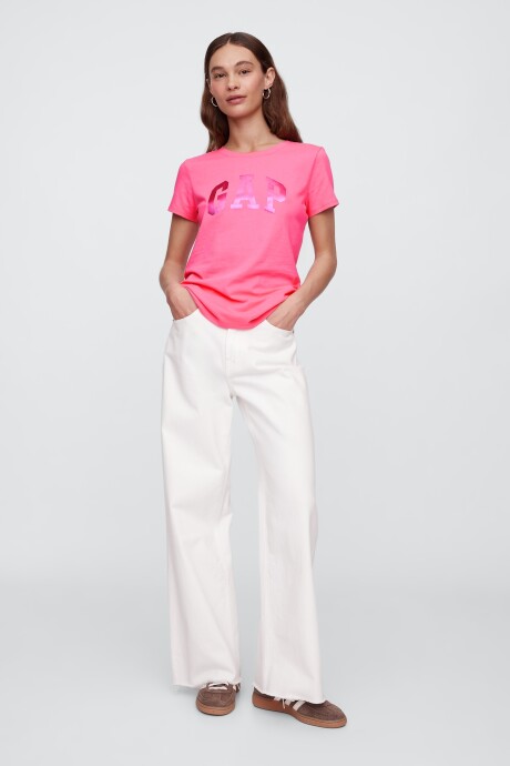 Remera Logo Gap Mujer Neon Pink Rose