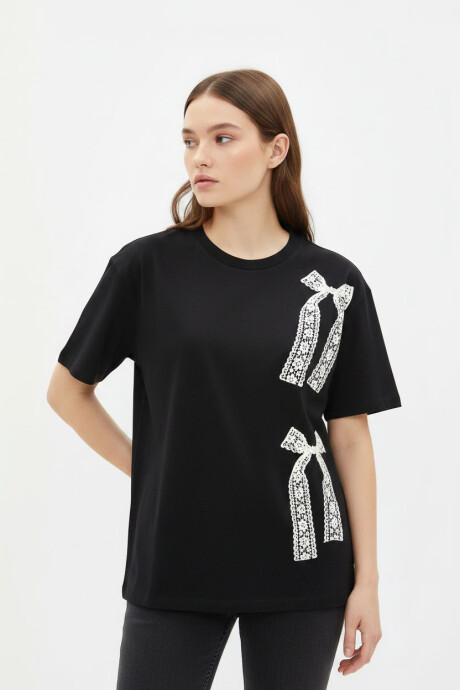 Remera Minehrva Estampado 3