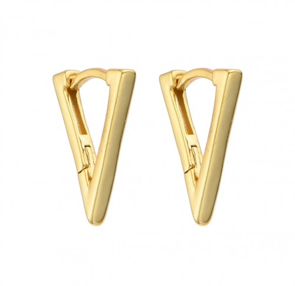 Par de aros de plata 925 con baño de oro amarillo, TRIANGULO. 