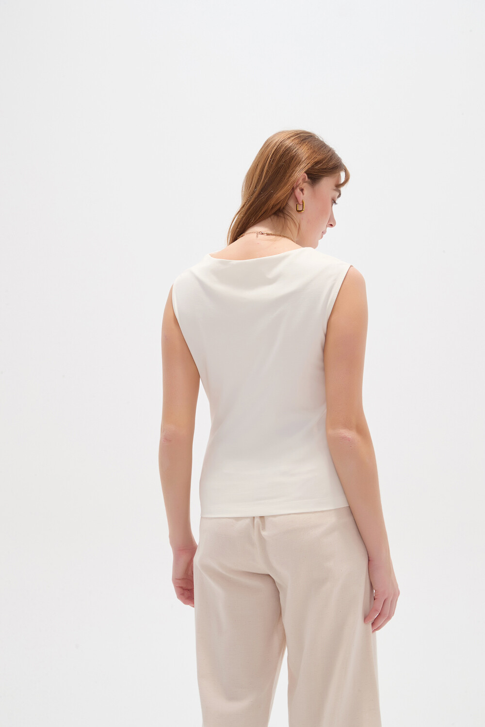 Tops Bario Marfil / Off White