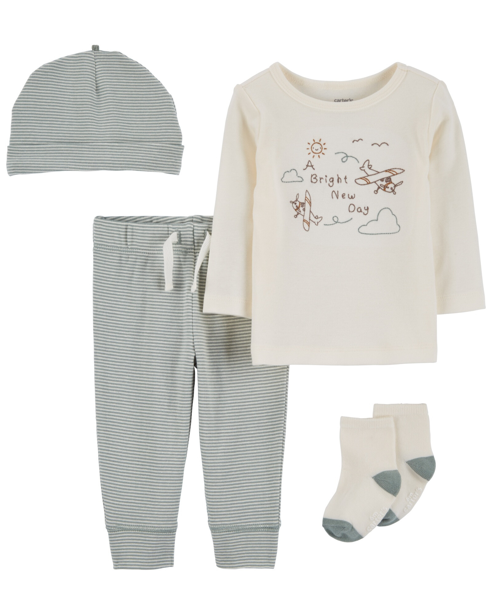 Set cuatro piezas de algodón, pantalón, remera, medias y gorro, diseño aviones Set cuatro piezas de algodón, pantalón, remera, medias y gorro, diseño aviones