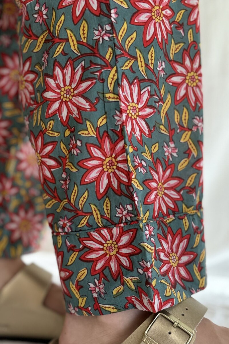 Pantalon Joaco Flores rojas