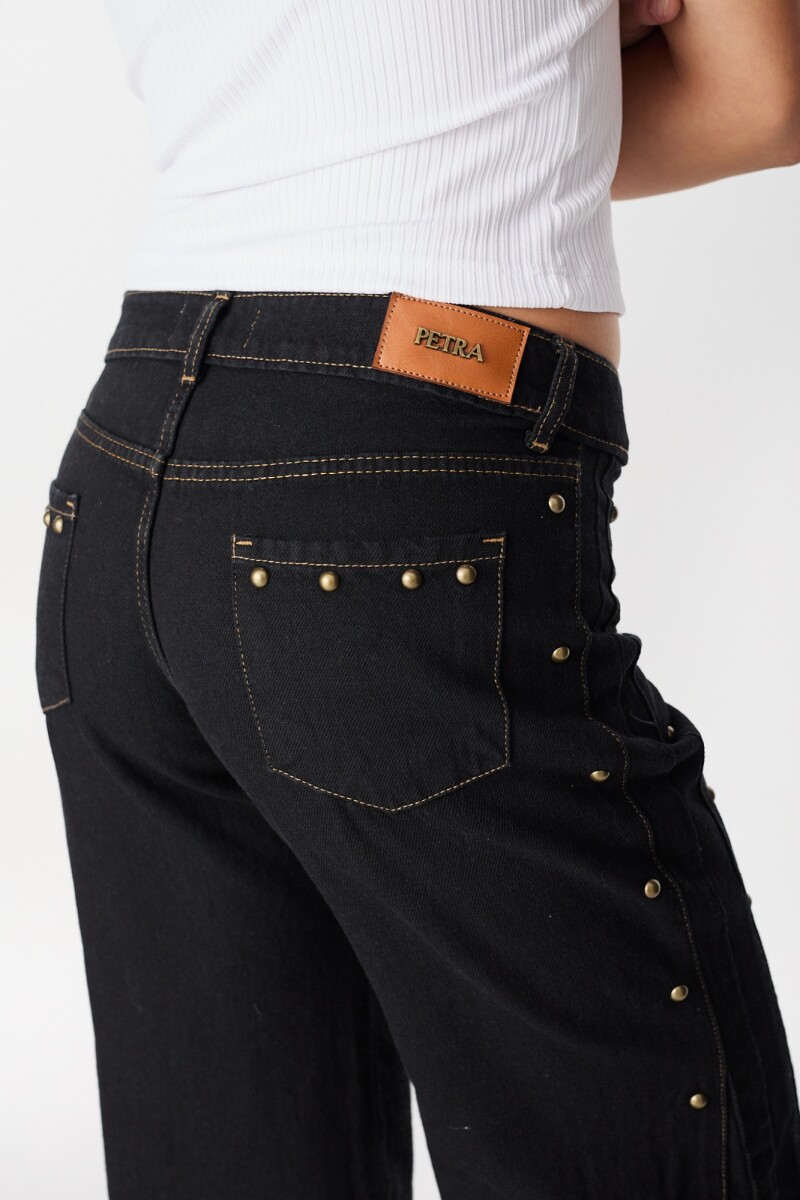 Pantalon Murra Negro con tachas