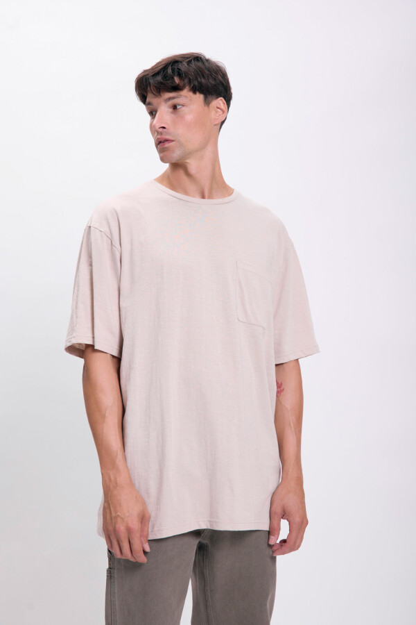 Remera slub bolsillo Crudo