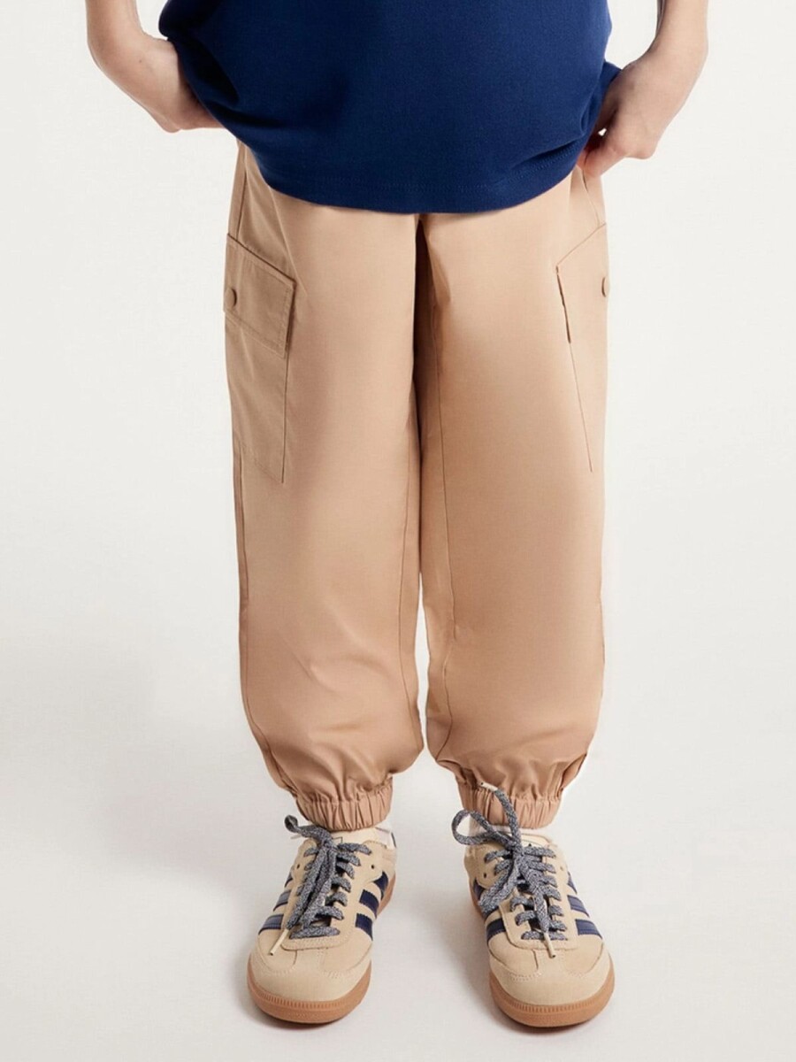 PANTALÓN TIPO CARGO INFANTIL - MARRÓN 