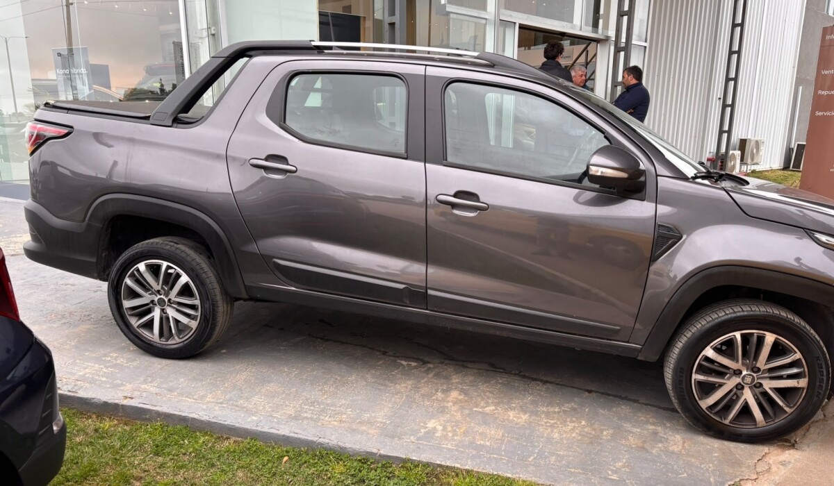 Fiat Strada Volcano - 2022 Fiat Strada Volcano - 2022