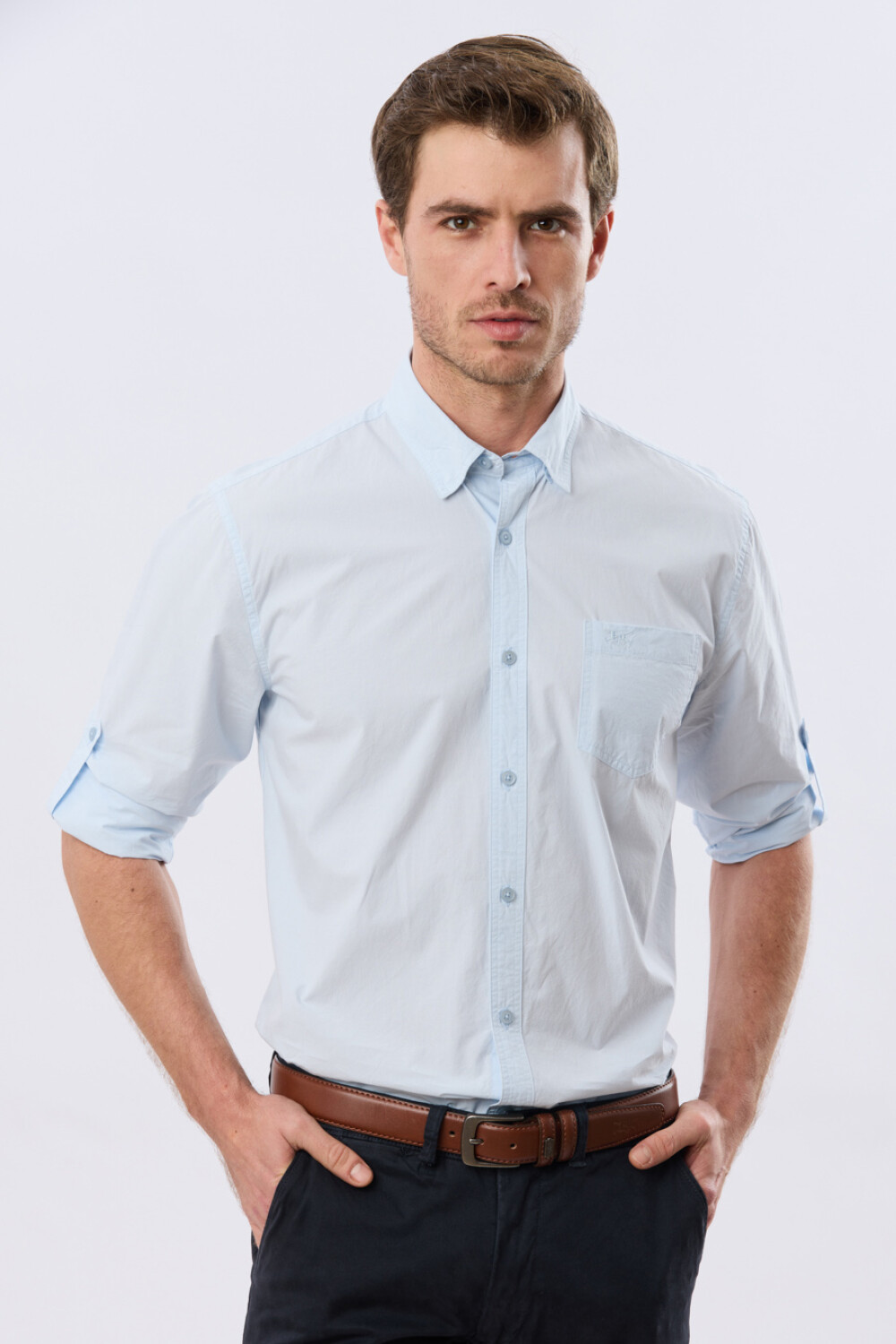 CAMISA LISA DE ALGODÓN Celeste