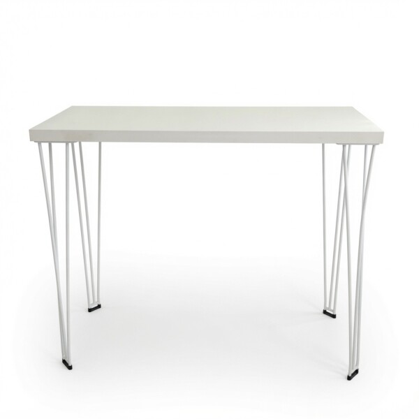 Aparador blanco con patas en metal - PRODUCTO CON DETALLES Aparador blanco con patas en metal - PRODUCTO CON DETALLES