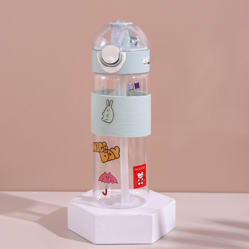 Botella Con Tapa Abatible Y Sorbito 650ml - Celeste Botella Con Tapa Abatible Y Sorbito 650ml - Celeste