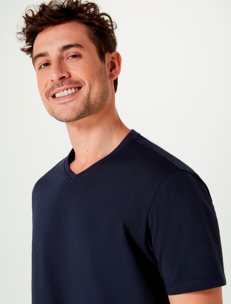 CAMISETA UNISSEX ESCOTE V SUPER COTTON AZUL