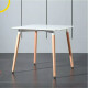 Mesa Eames con patas de madera 80x80 Cm BLANCO