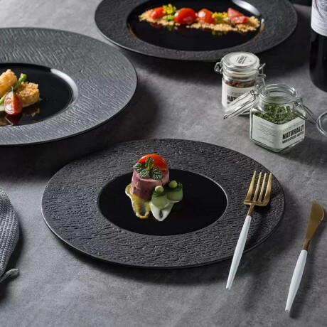 Plato Cerámica Negra - Línea Black Stone – Ø27 x 1.5 cm Plato Cerámica Negra - Línea Black Stone – Ø27 x 1.5 cm